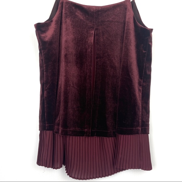 Rose + Olive Burgundy Velvet Camisole Size Medium - Picture 4 of 6